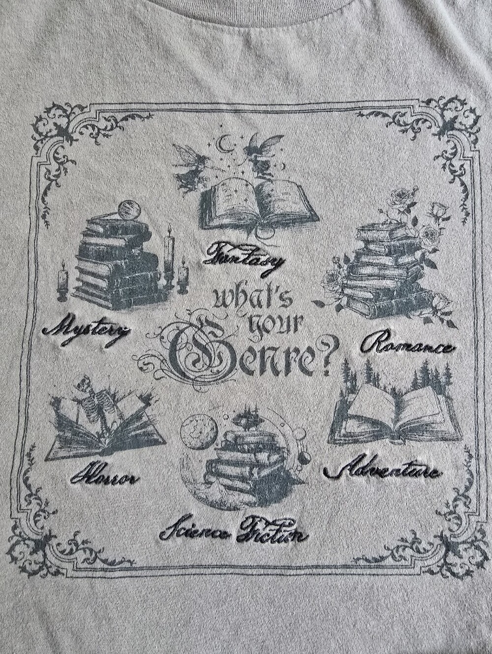 Thorn & Fable Cotton Books Cropped Graphic Tee Women's Size Large - Picture 2 of 4